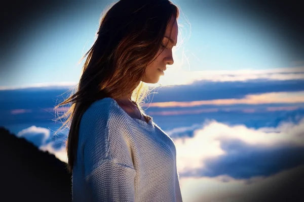 woman, beautiful, outdoors, person, female, beauty, woman, person, person, person, person, person, beauty