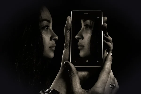 smartphone, face, woman, girl, eyes, view, double, philosophy, hand, reality, virtual, illusion, imagination, self-decep