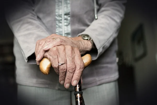 hand, woman, grown up, hands, elderly, senior citizens, self-reliance, loneliness, werkhanden, lived, old woman, welfare