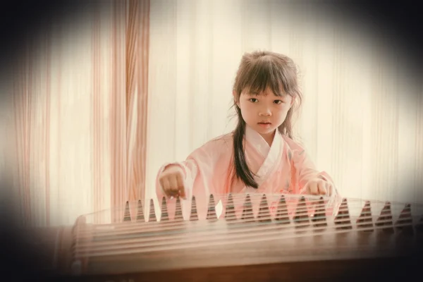 girl, daughter, guzheng, chinese style, costume, angel playing the piano, lovely, antiquity, child, daughter, guzheng, g