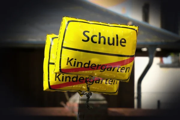 school enrollment, balloon, back to school, transition, change, school, school child, first grader, childhood, to learn,