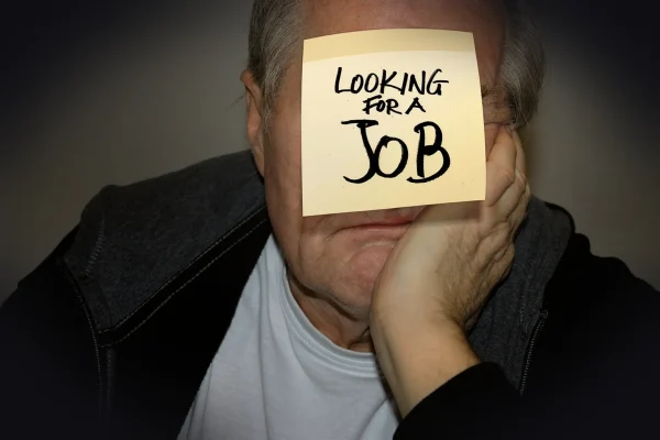 looking for a job, employee, man, senior, post-it, note, memo, sticky note, notepad, reminder, message, communication, a