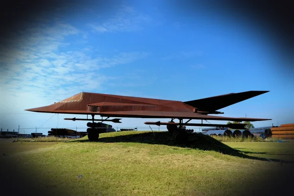 stealth bomber, replica, model, statue, aviation, air-force, military, precision, bomb, strategic, strategy, sculpture,