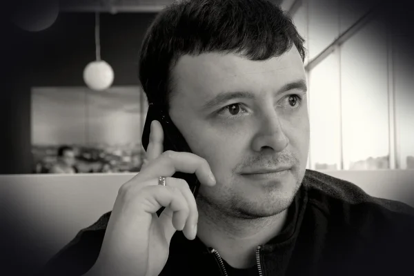 man, phone, on the phone, mobile, person on phone, wireless, telephone, caucasian, male, guy, communication, communicate