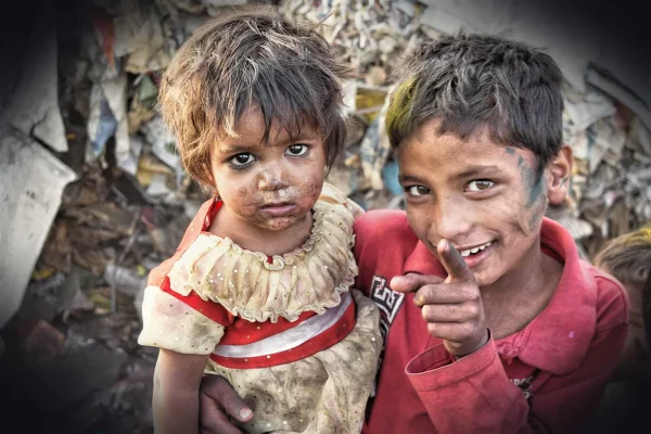 india, slums, poor, brother, sister, asia, outdoor, people, poverty, hindu, child, kid, curious, cute, little, face, boy