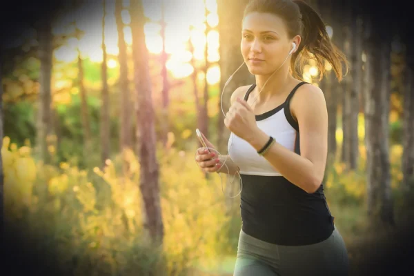 woman, jogging, running, exercise, fitness, earphones, music, sound, cellphone, ipod, fit woman, wellness, young woman,