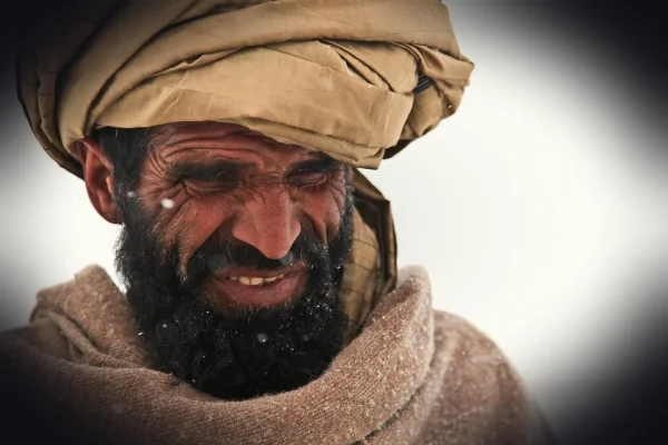 afghani, man, portrait, person, cold, winter, war, icy, snowflakes, hooded, freezing cold, freezing, turban, tradition,
