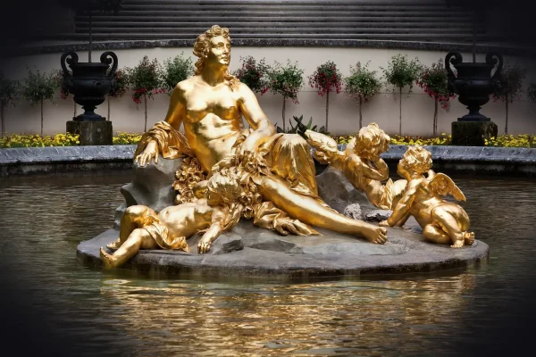 sculpture, gold, gold plated, woman, angel, golden, figure, naiad, fertility goddess, nymph, nature, fountain, water, re
