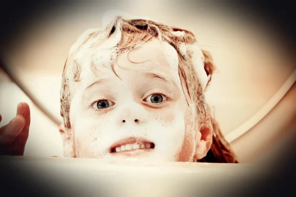 child, girl, face, bathtub, to wash, foam, wash hair, bath, retro look, old photo, wash hair, wash hair, wash hair, wash