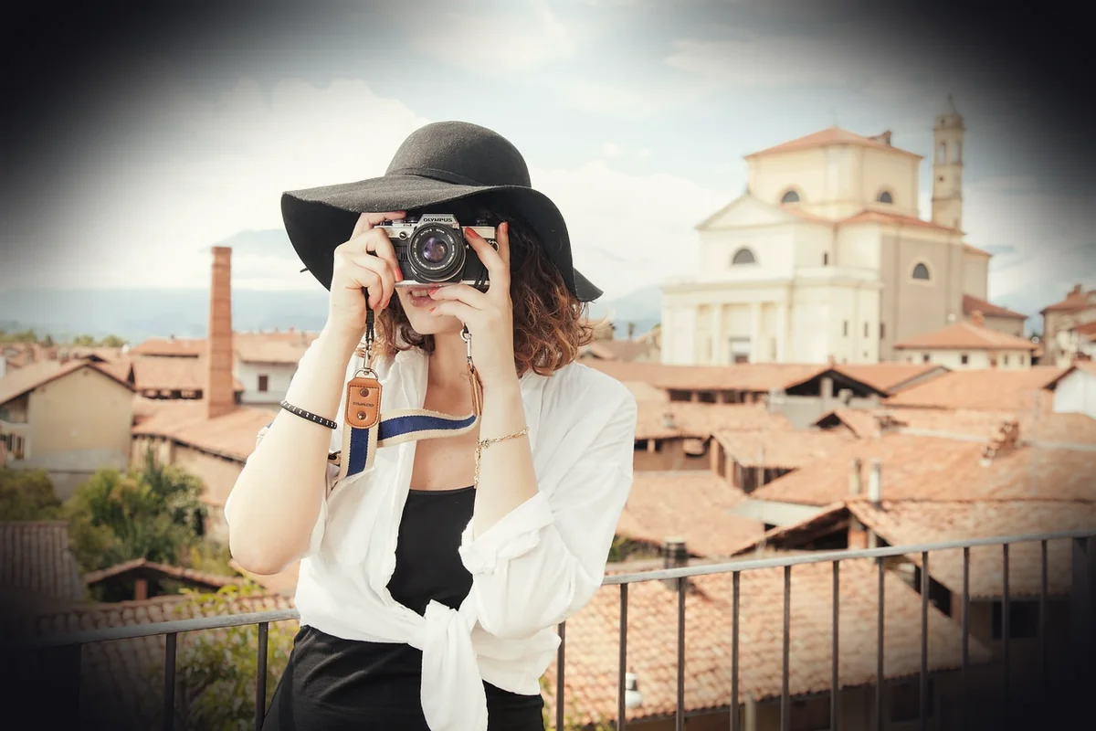 photographer, tourist, snapshot, taking photos, taking pictures, camera, photo, photography, travel, photograph, people, girl