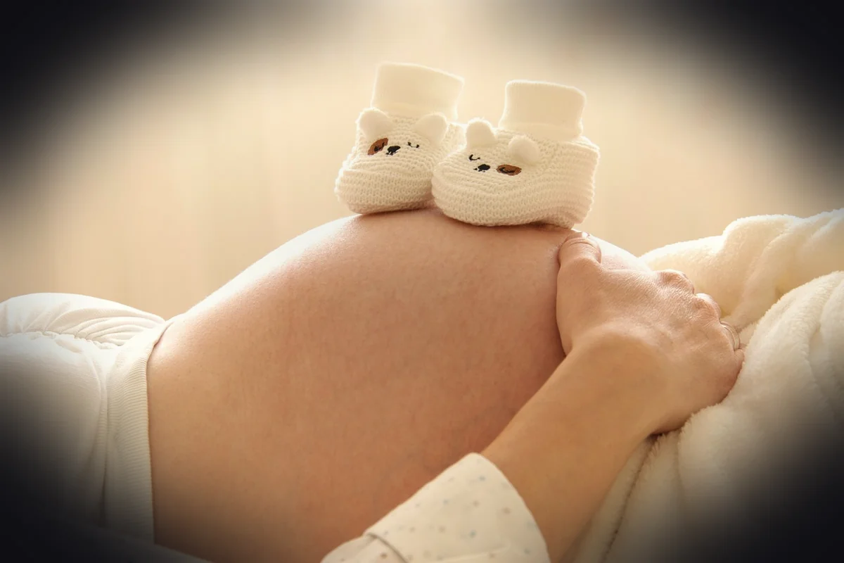 pregnant, maternity, mother, motherhood, expecting, pregnant woman, woman, pregnancy, belly, baby bump, baby, happy mothers d