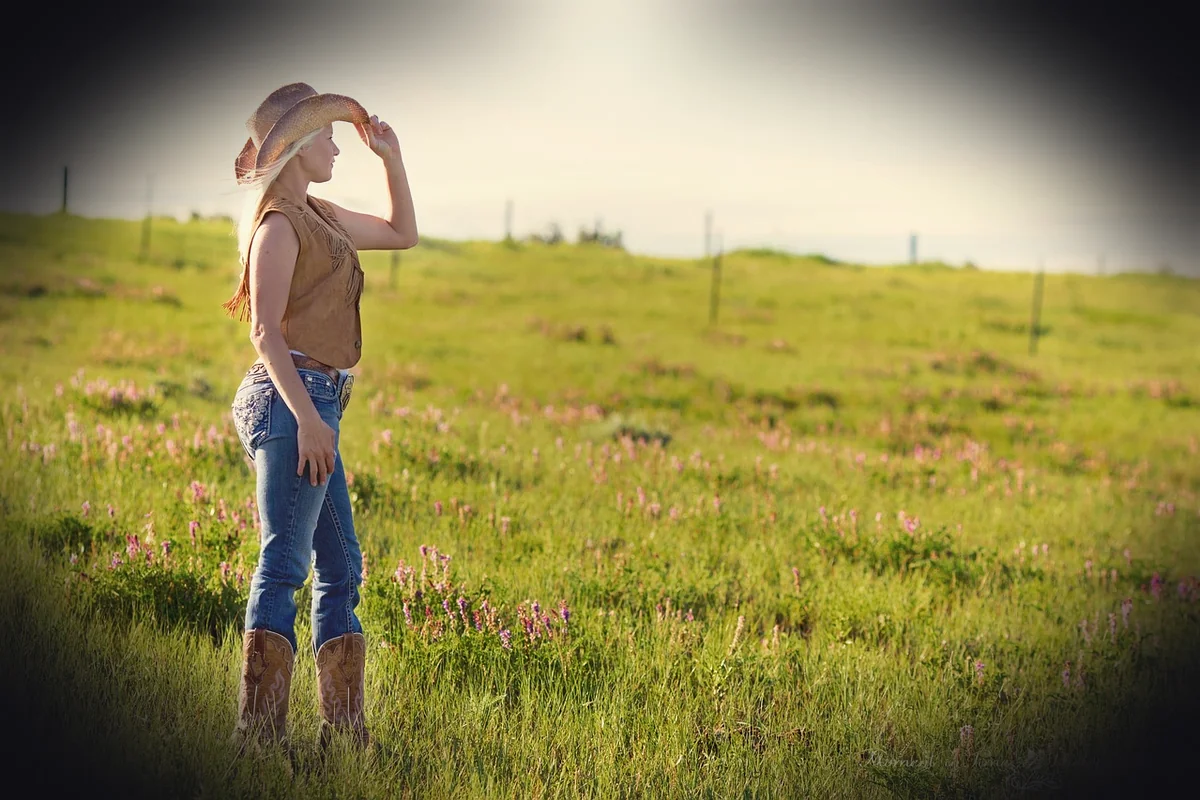 country, girl, portrait, cowgirl, country girl, fashion, style, country fashion, blonde girl, woman, young woman, female, boo