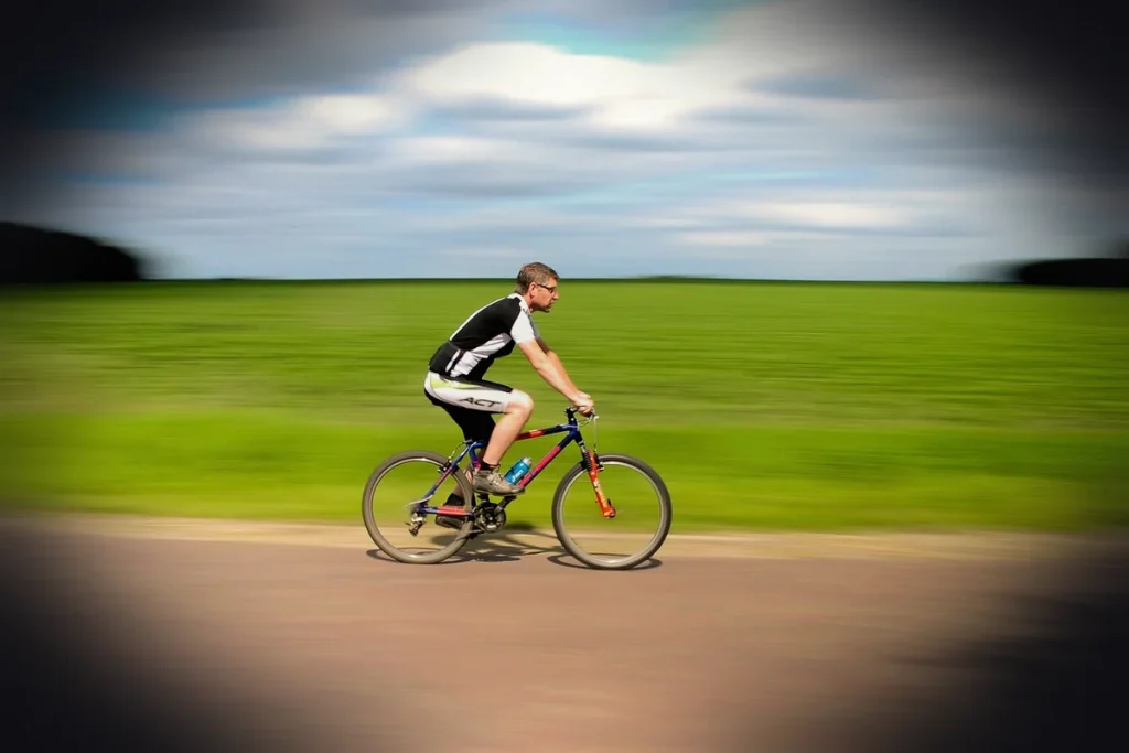 bicycle, bike, biking, sport, cycle, ride, fun, leisure, activity, lifestyle, active, man, recreation, healthy, cyclist, adul