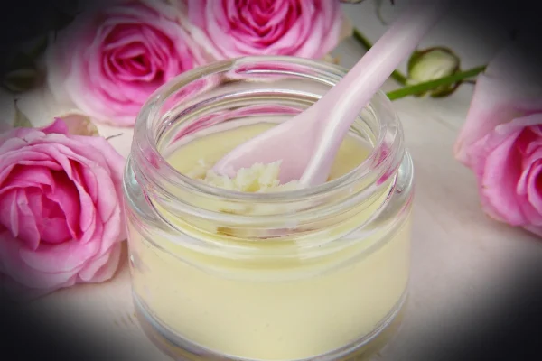 glass, spoon, cosmetics, cream, pink, skin care, wellness, treatment, beauty, essential oils, natural ingredients, natur